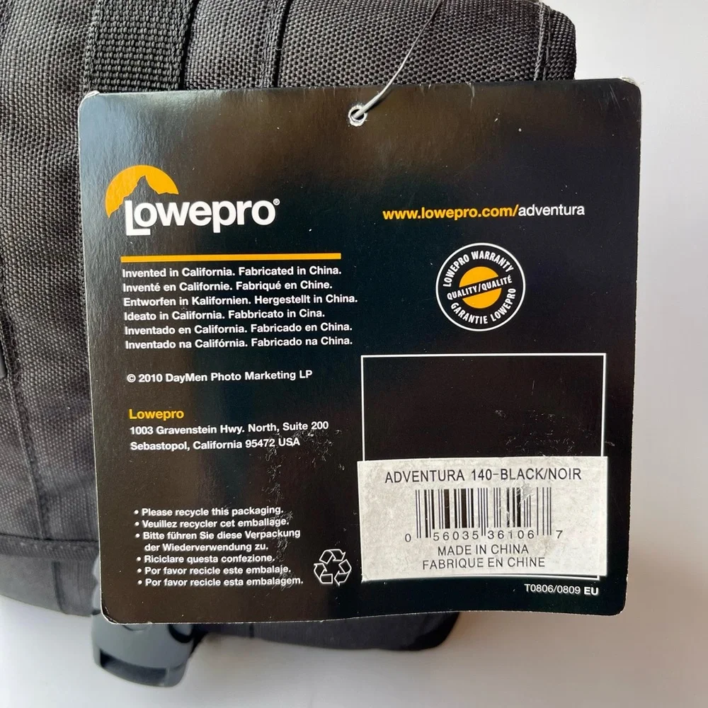 NWT- Lowepro Adventure 140 Camera Bag